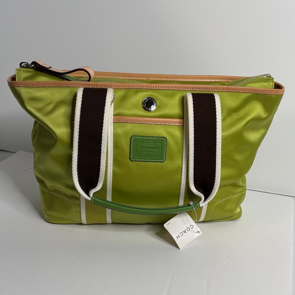 👜💚 Coach Hampton Weekend Chartreuse Nylon Shoulder Handbag 💚👜